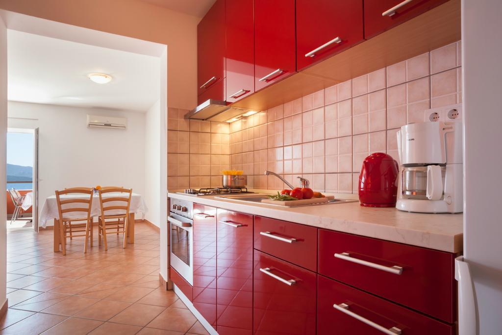Apartments Villa Dorida Komarna Zimmer foto
